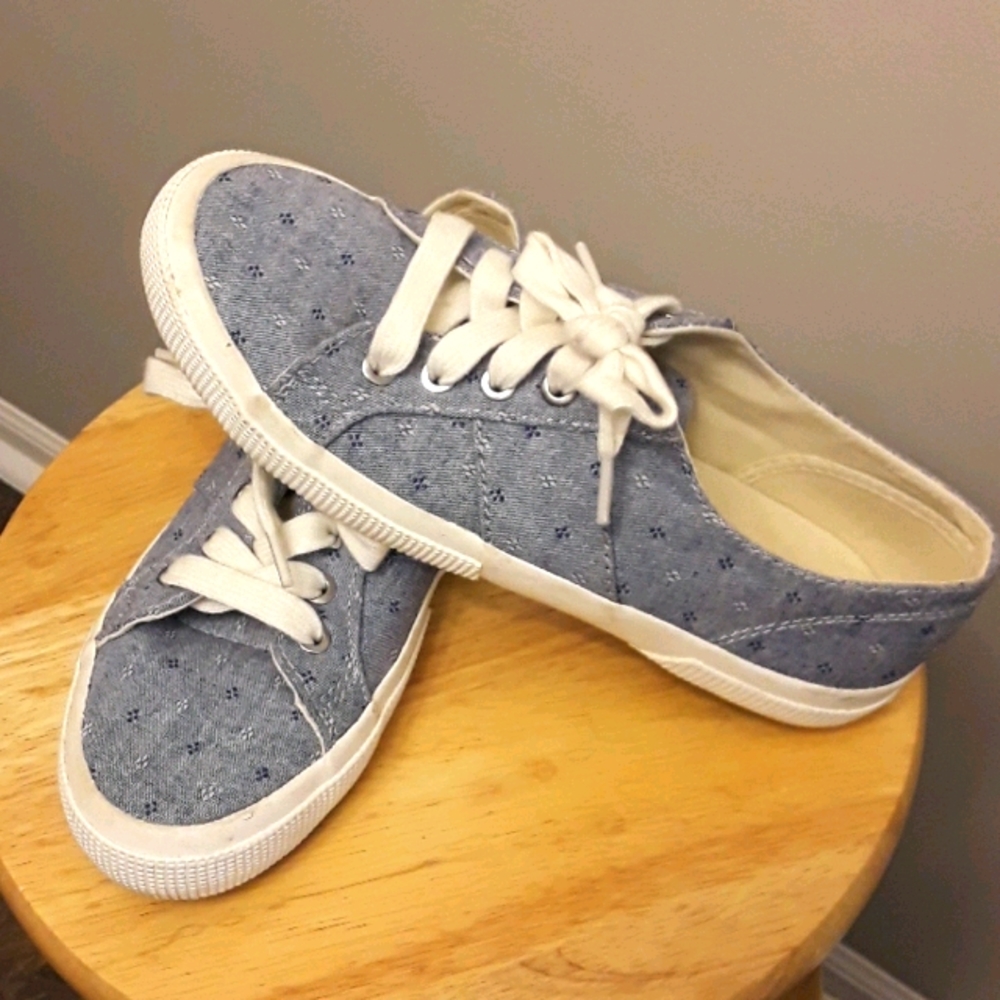 Chaps women denim sneakers size 6.5